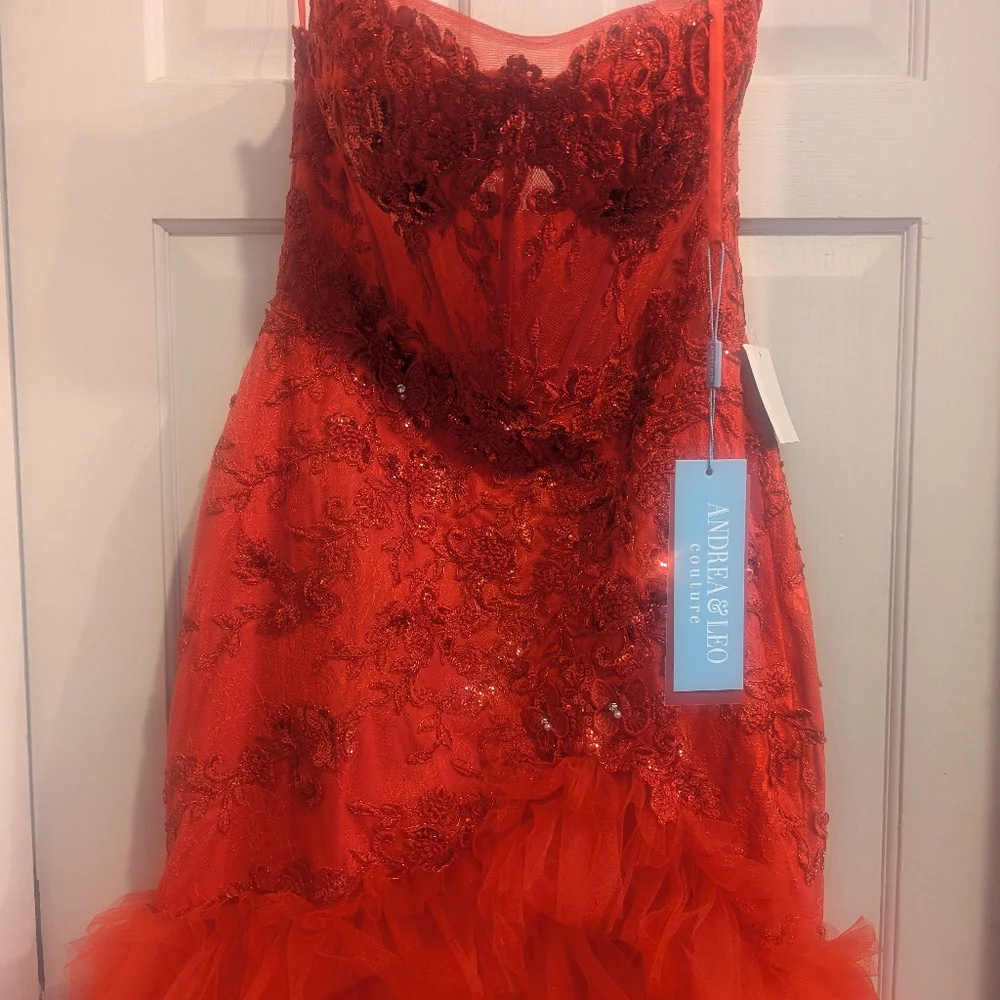 NWT Mermaid Gown With Tiered Ruffle Skirt by Andrea & Leo, Size 14 - Picture 4 of 12
